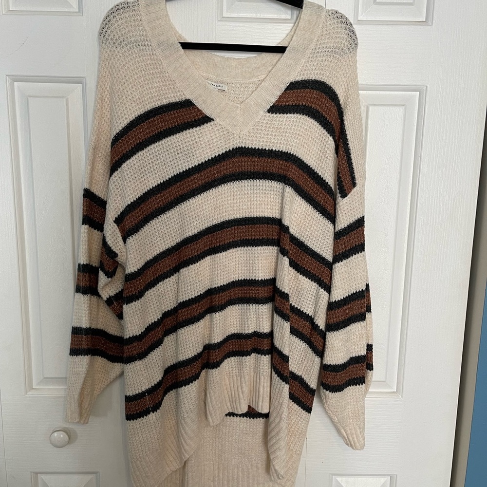 American Eagle Size L Waffle Sweater